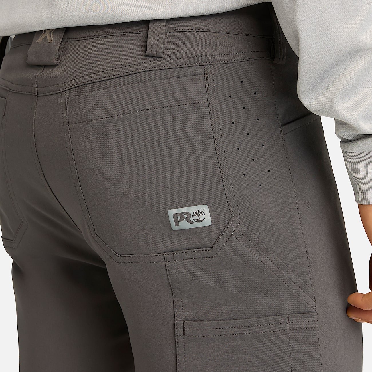 85416E28-7052-7CC0-2E91-DE310CED0321