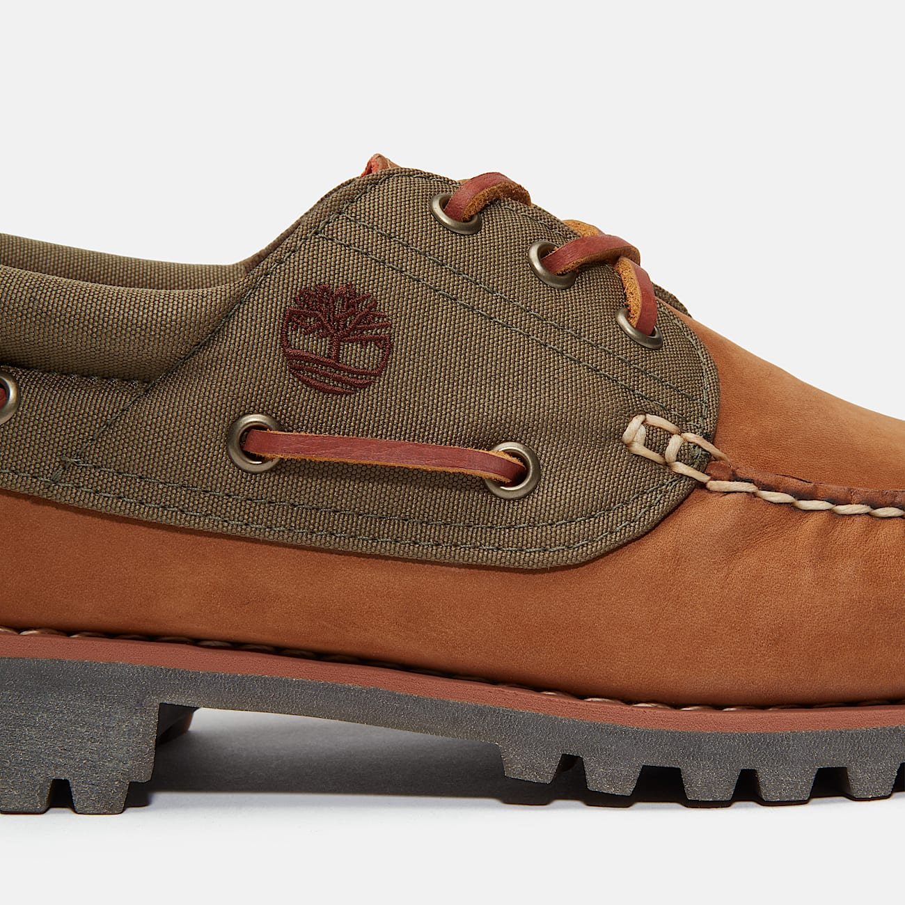 BA567DEC-BA39-CBF6-C09D-0F2DC95D1049